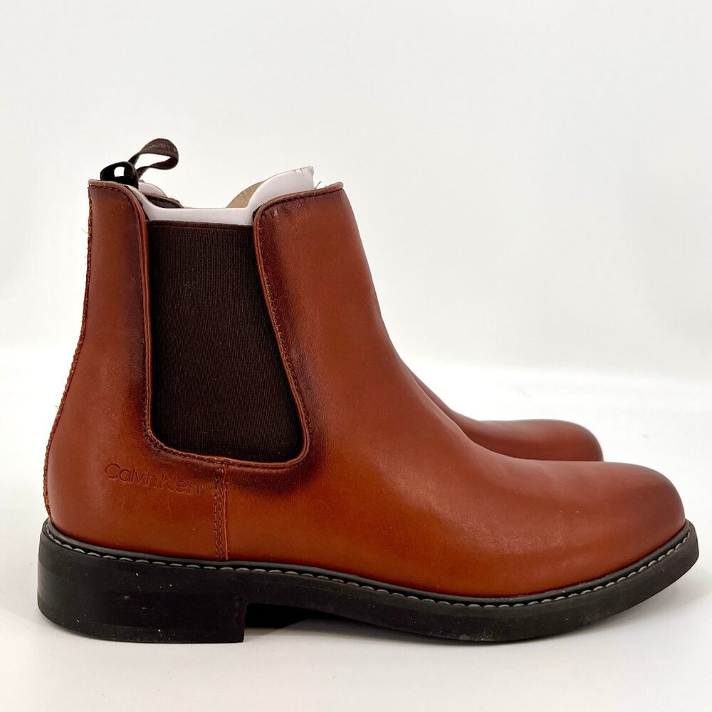 Calvin Klein Fenwick Chelsea Boots Size 7.5 Brown Leather Pull-On Round Toe - Picture 2 of 15